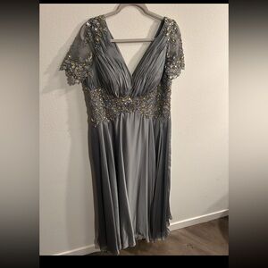 Mother of Bride -Groom gown
Morrell Maxie Gray and Gold colored Jewel stones -